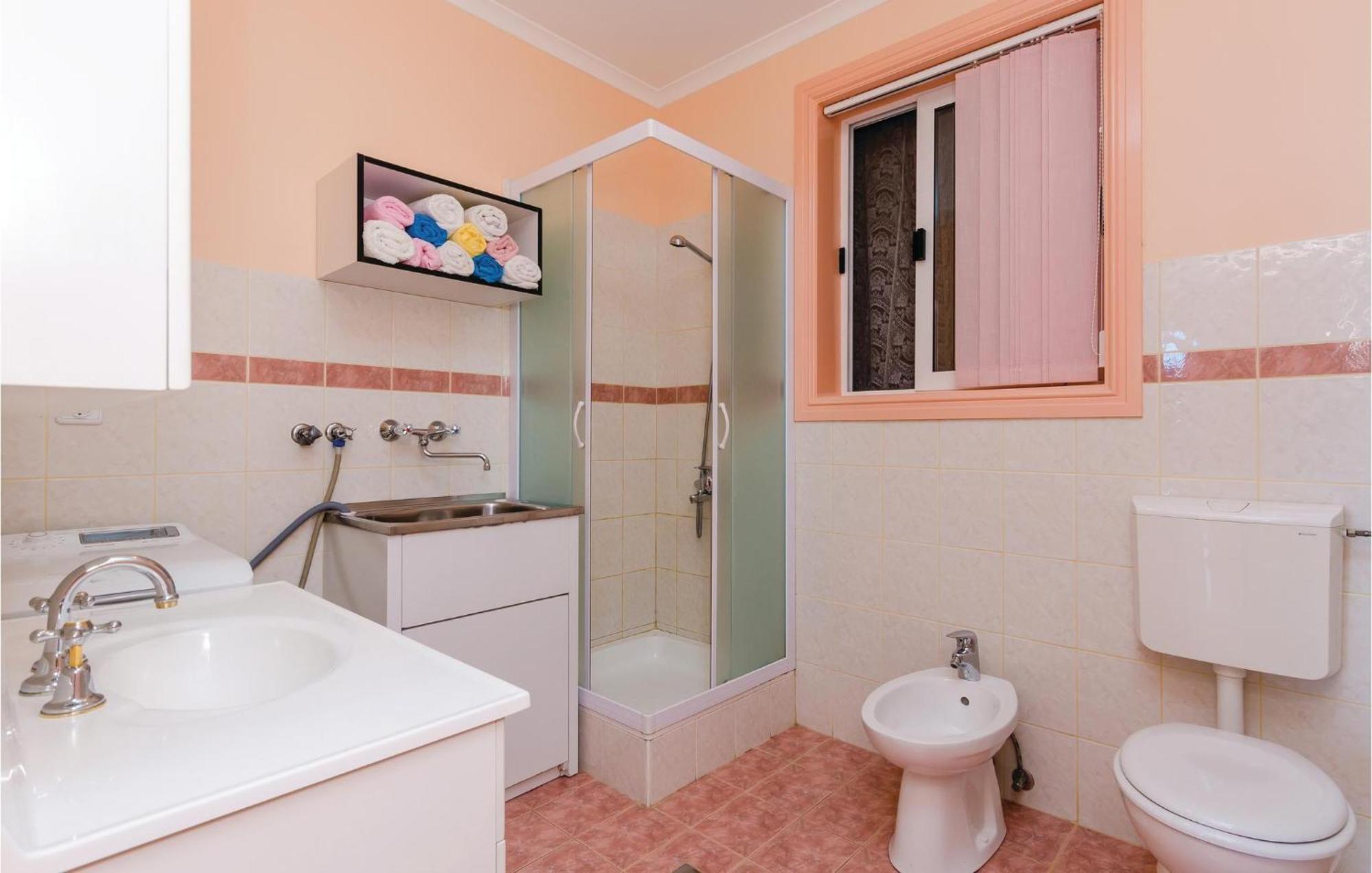 3 Bedroom Beautiful Apartment In אורסאץ מראה חיצוני תמונה